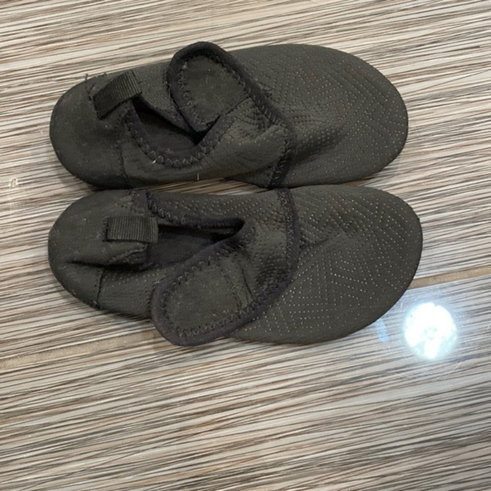 Water shoes (used once)